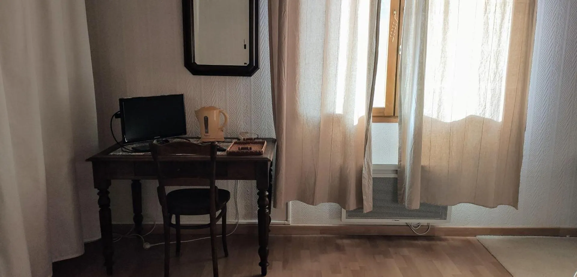 Immense Chambre Chez Claire, Quartier Calme, Cour Privee Varces-Allieres-et-Risset
